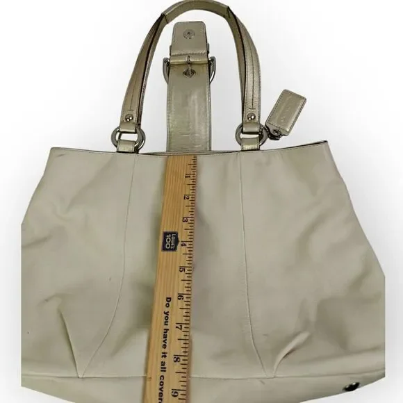 VTG COACH PEARL OFF WHITE GOLD GENUINE LEATHER SHOULDER BAG HANDBAG PURSE TOTE - Picture 10 of 13